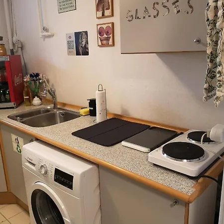 Family House With Private Garden *